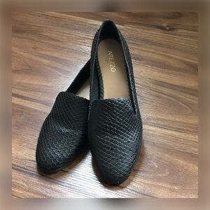 AREZZO Black Snakeskin Leather Almond Toe Loafer